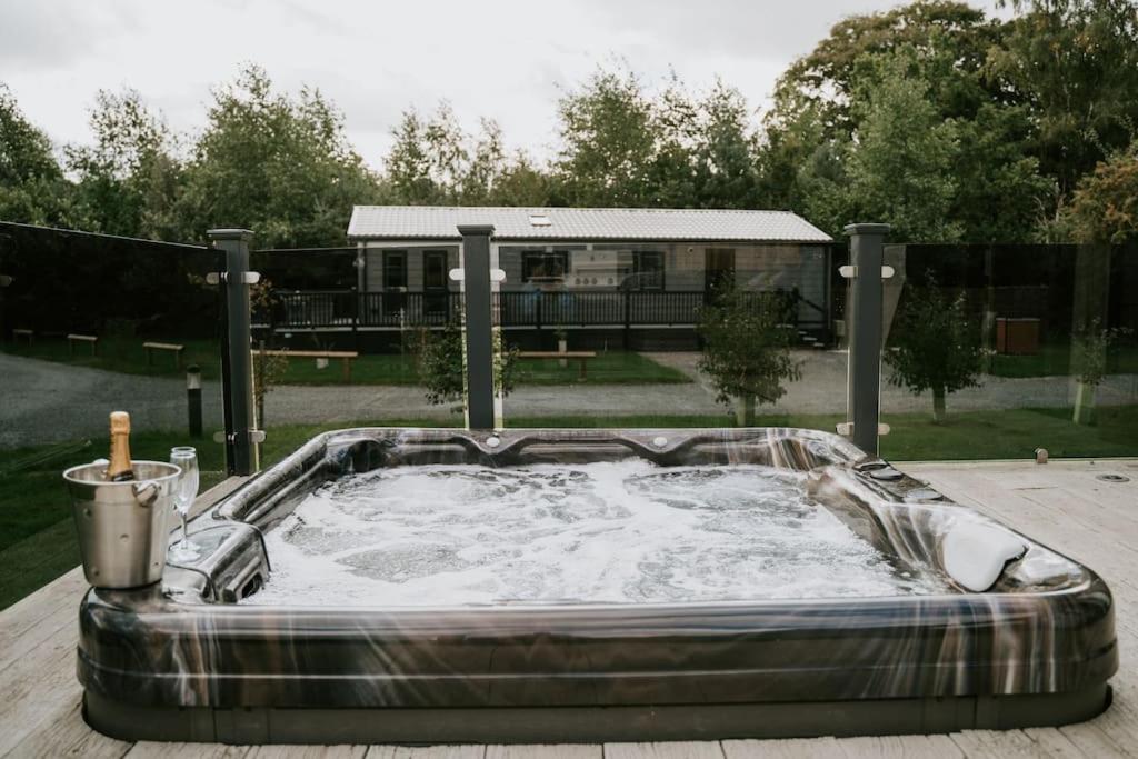 Casa Di Lusso Luxury Lodge Вудхолл Спа Экстерьер фото